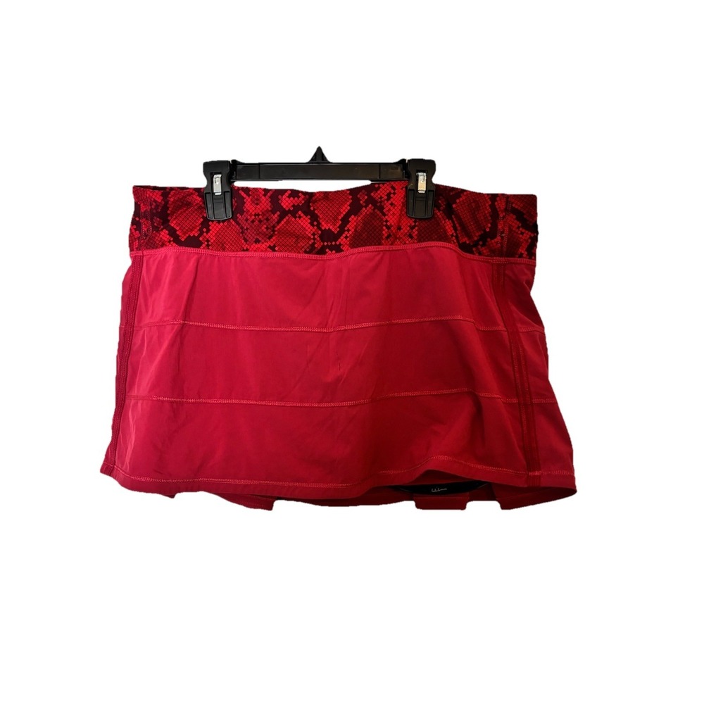 LULULEMON‎ Pace Rival Skirt Cranberry Red Snake Skin Size 12 Tennis Skort